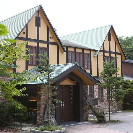 Готель Dormy Club Каруїдзава Екстер'єр фото